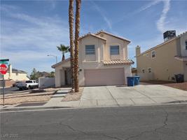 featured image of 5402 Night Swim Lane