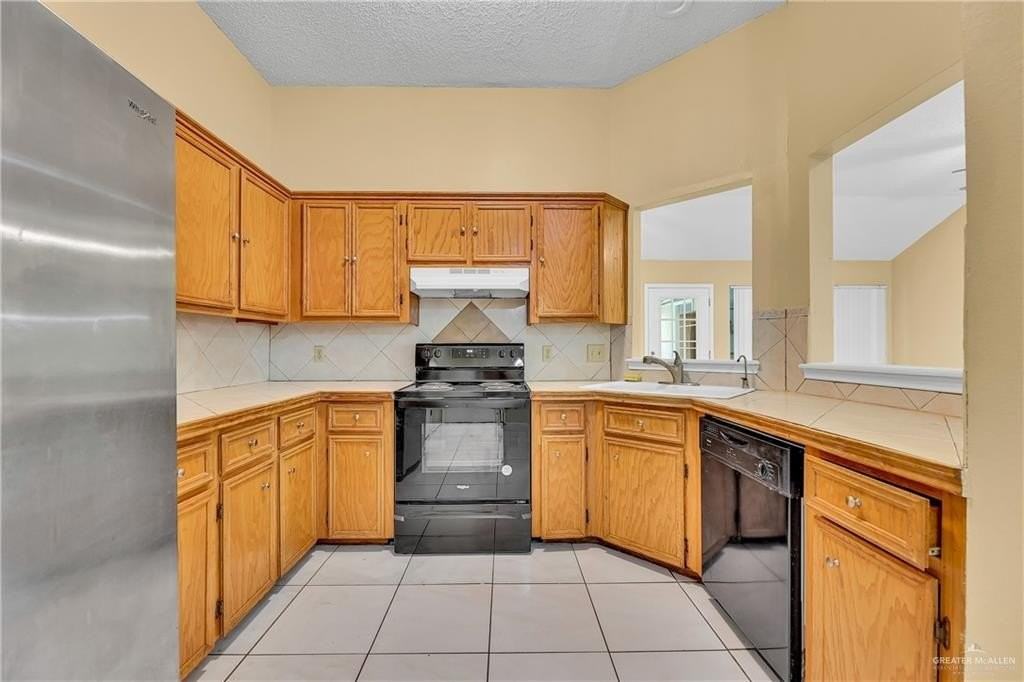 3816 Martin Ave - Photo 3 of 29