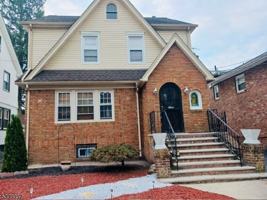 featured image of 94 Woodbine Ave