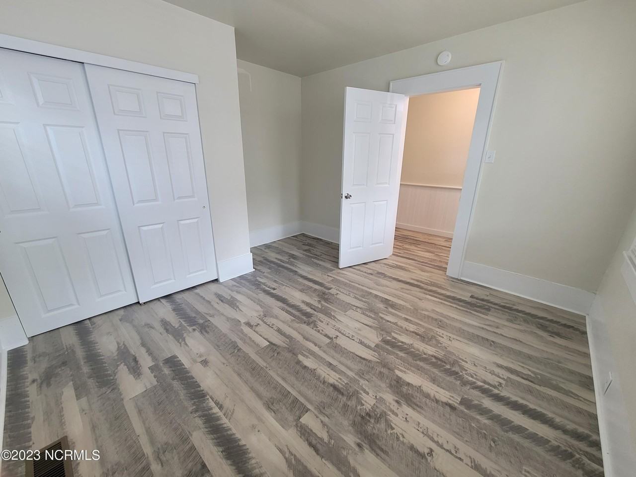 112 S 12th St - Photo 5 of 24