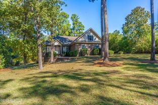 8 Wedgewood Dr - Photo 1 of 1