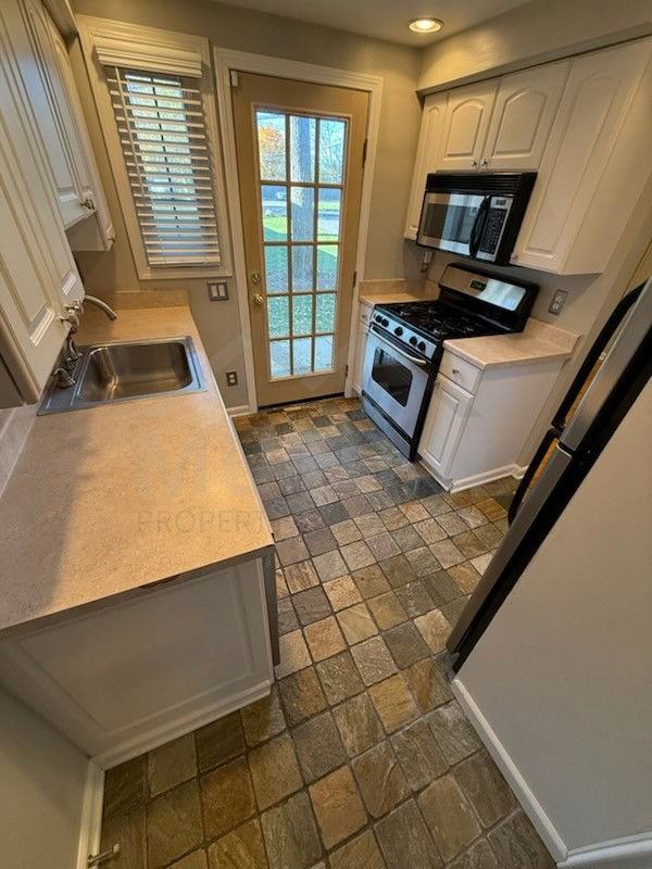 1702 Graefield Road - Photo 5 of 8