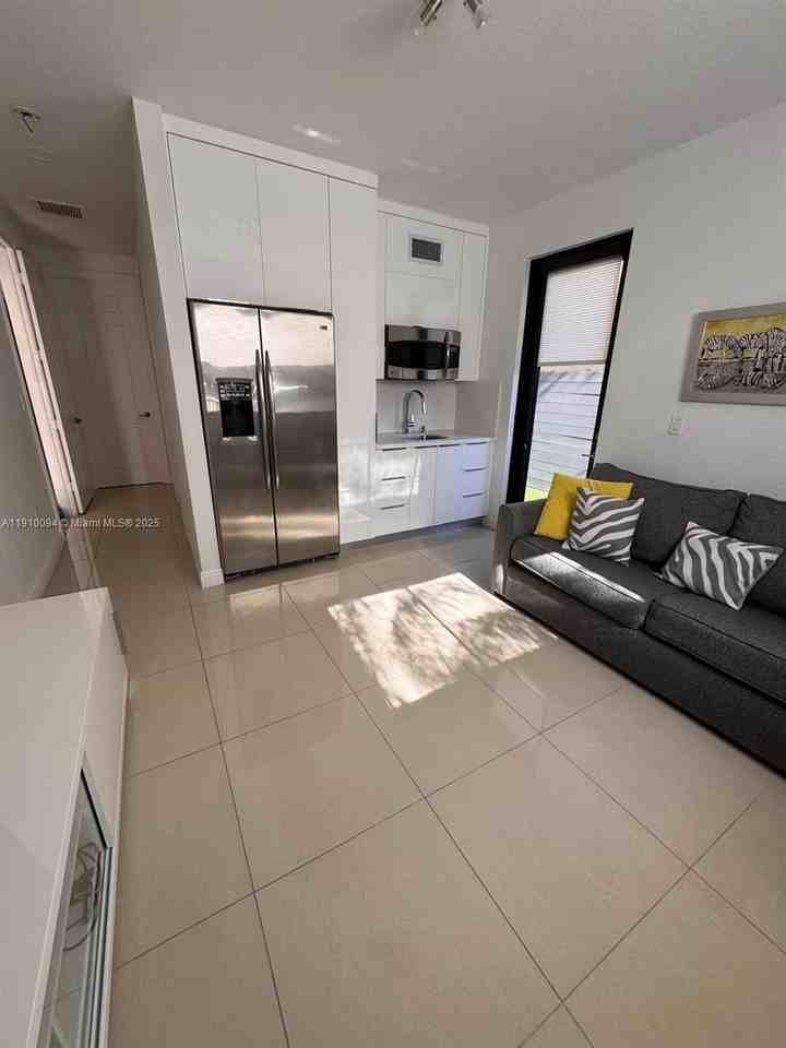 8850 Nw 98th Ct #8850 - Photo 4 of 27