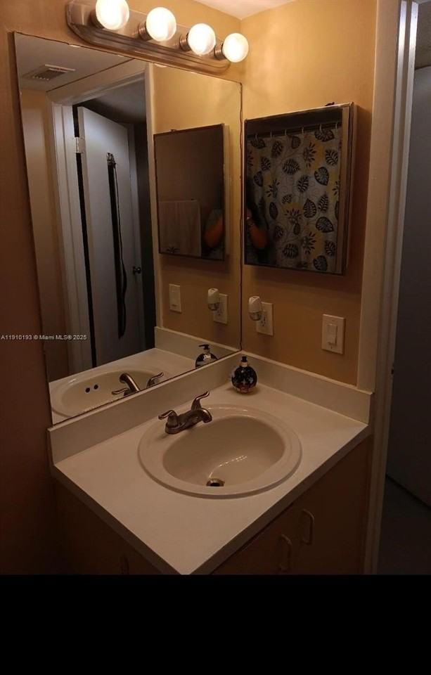 18870 Nw 57th Ave #108 - Photo 3 of 40