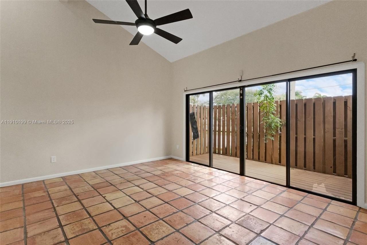 4165 Southwest 85th Avenue #TH