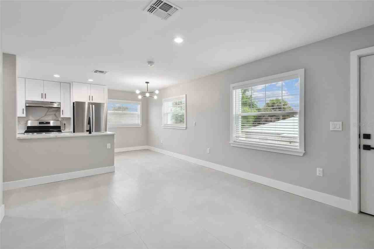 2933 5th Ave S - Photo 3 of 23