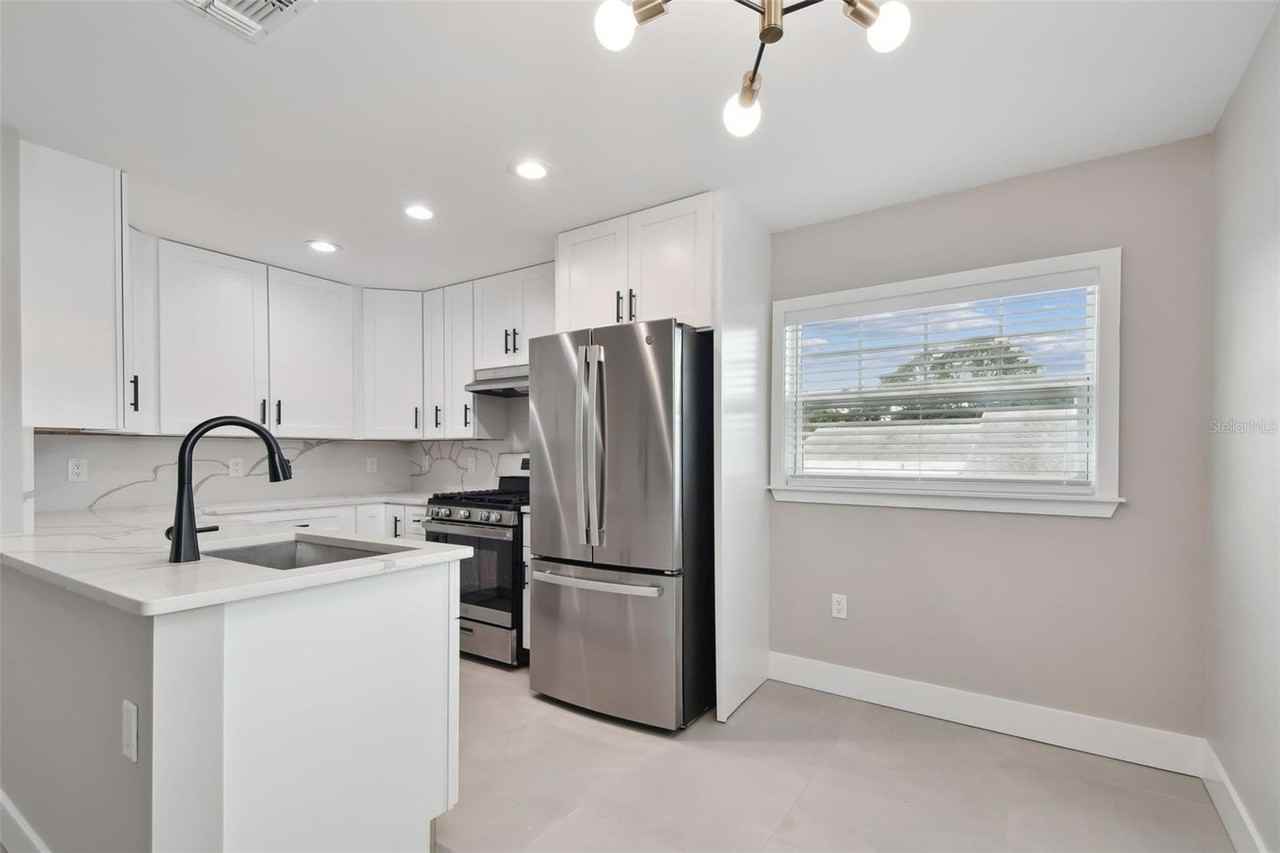 2933 5th Ave S - Photo 7 of 23