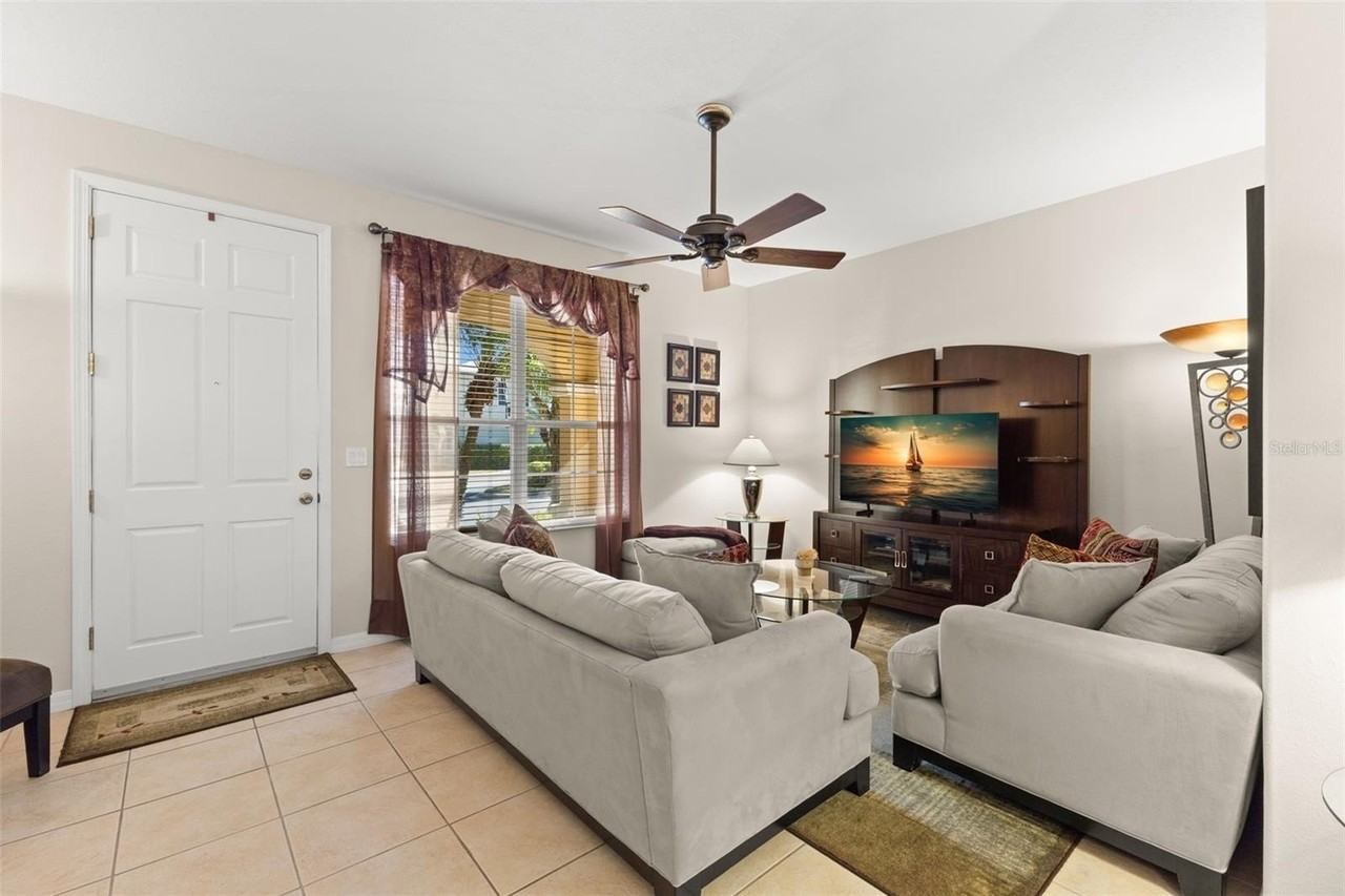 14114 Oakham St - Photo 6 of 34