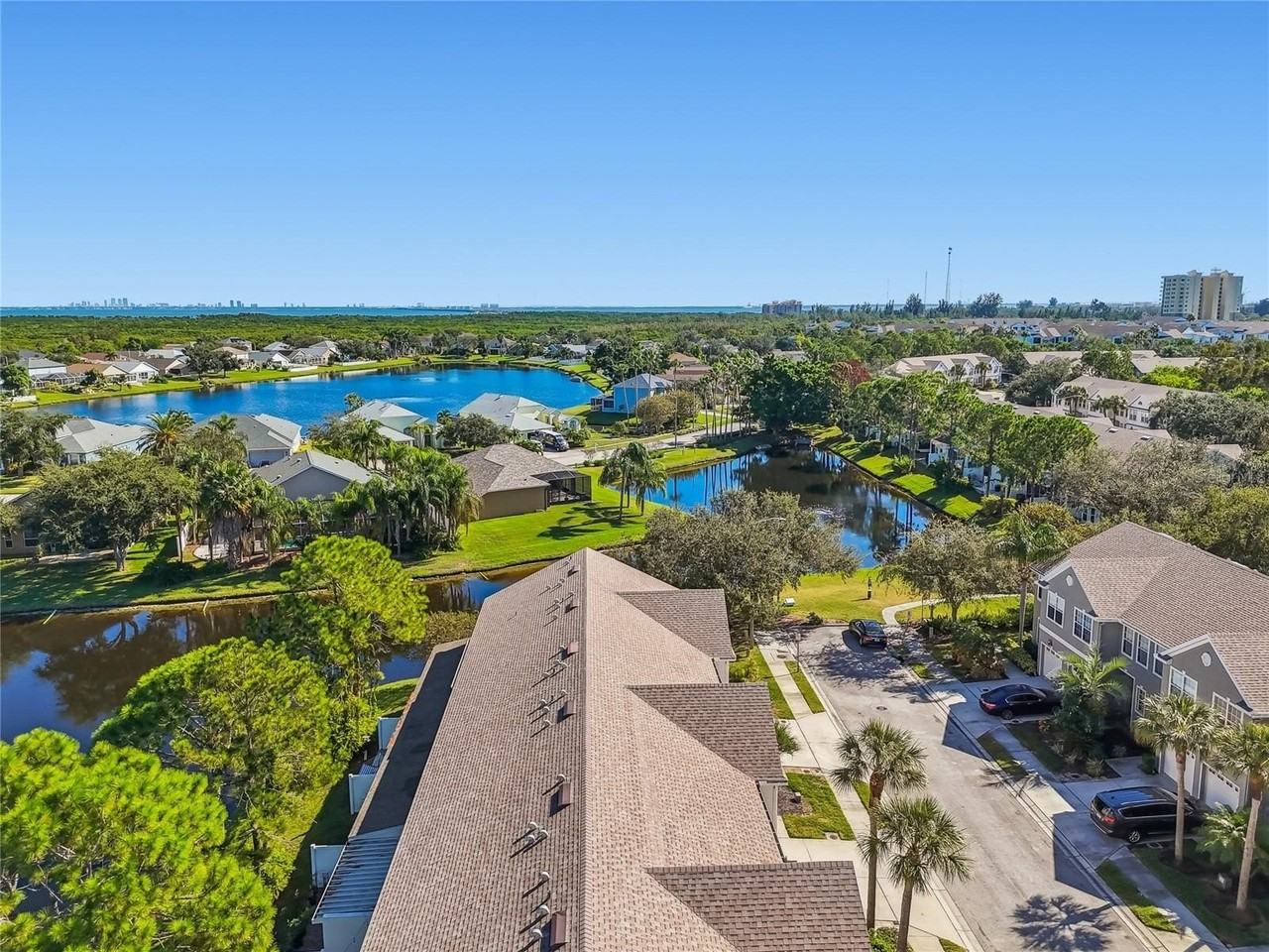 571 Shoreham Ct Ne - Photo 4 of 50