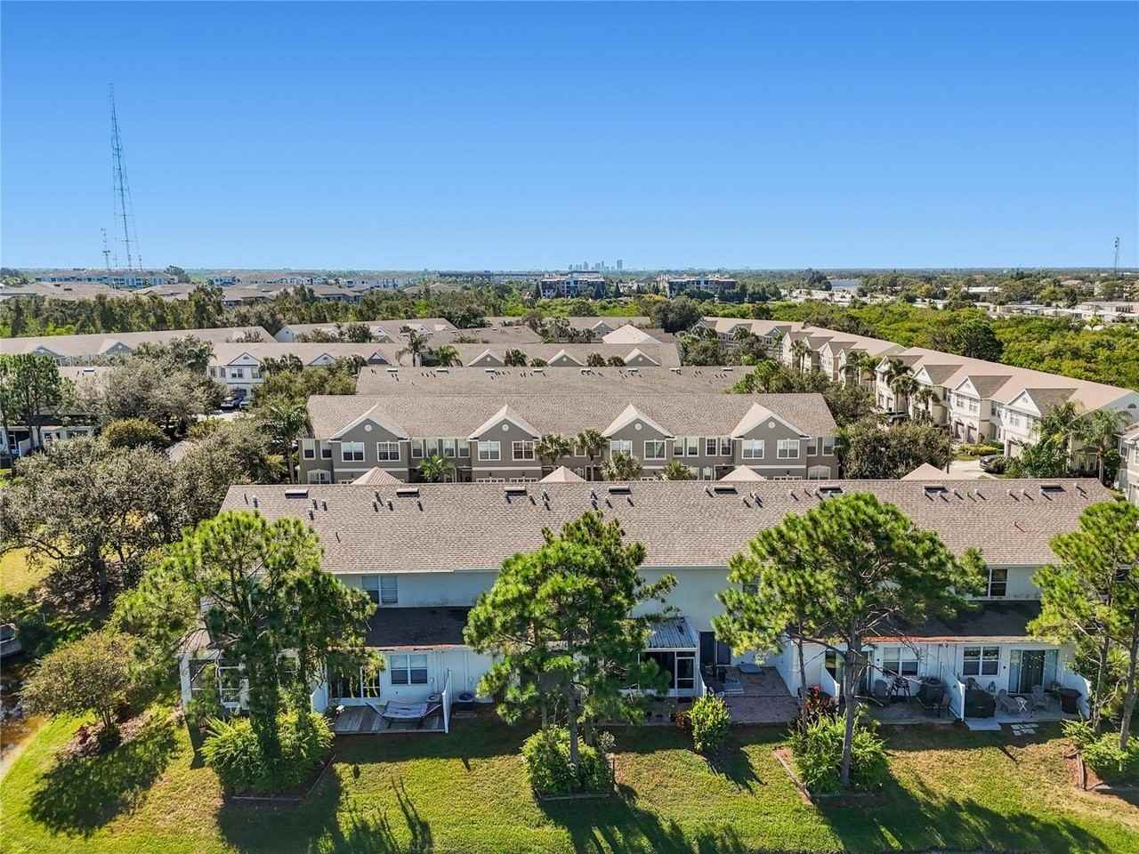 571 Shoreham Ct Ne - Photo 5 of 50