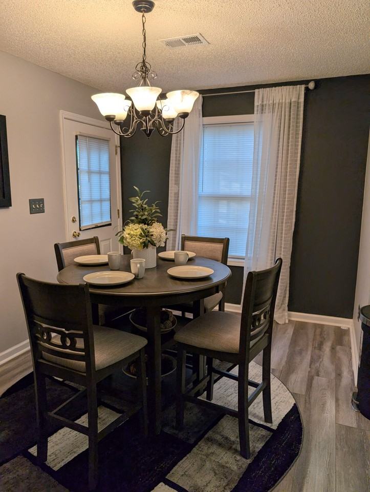 Forsyth St - Photo 4 of 7