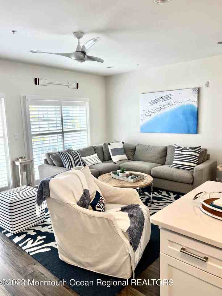 410 Sewall Ave Unit 2 #2 - Photo 5 of 19