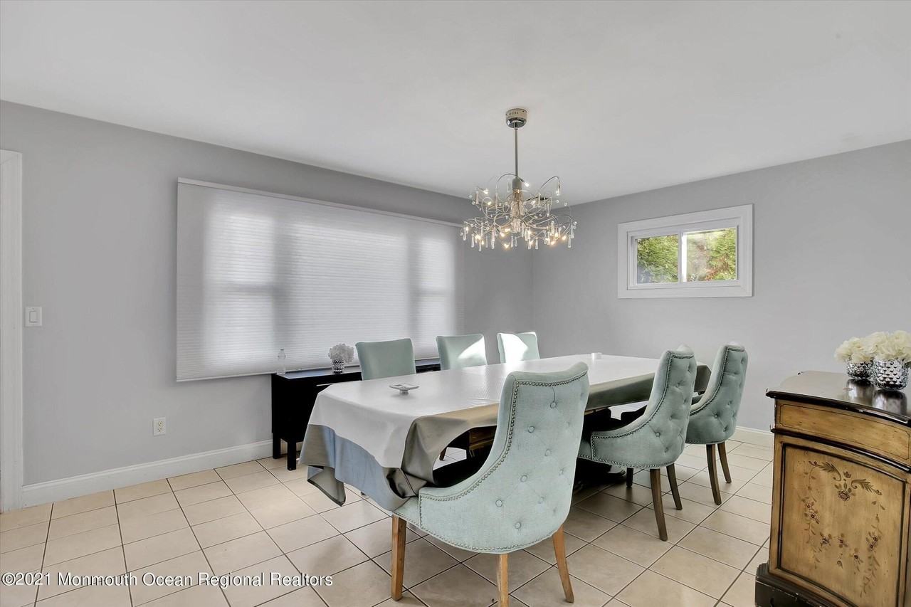 980 Woodgate Ave - Photo 6 of 30