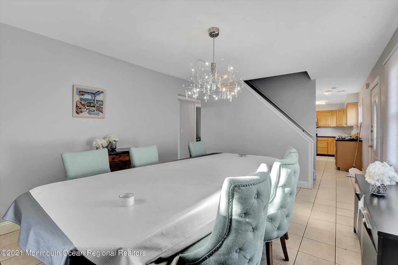 980 Woodgate Ave - Photo 7 of 30