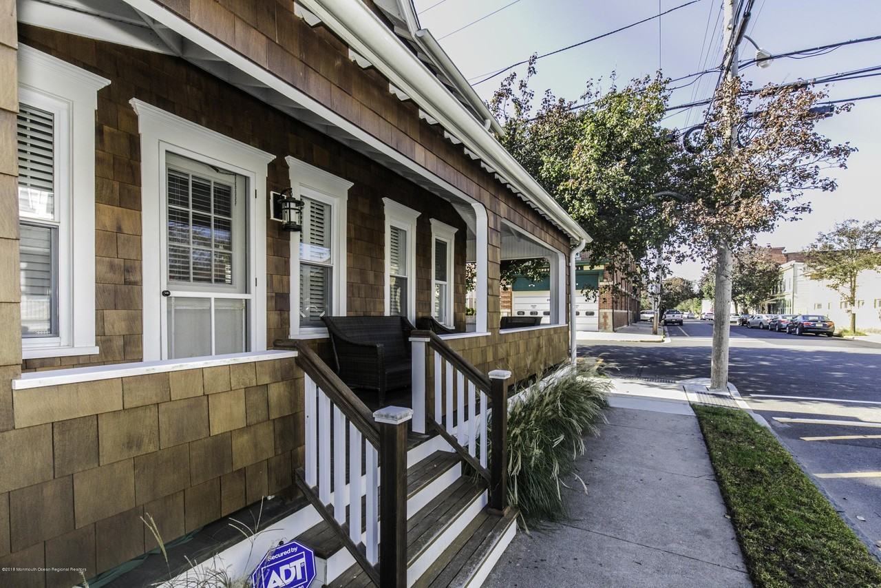 42 Central Ave - Photo 4 of 35