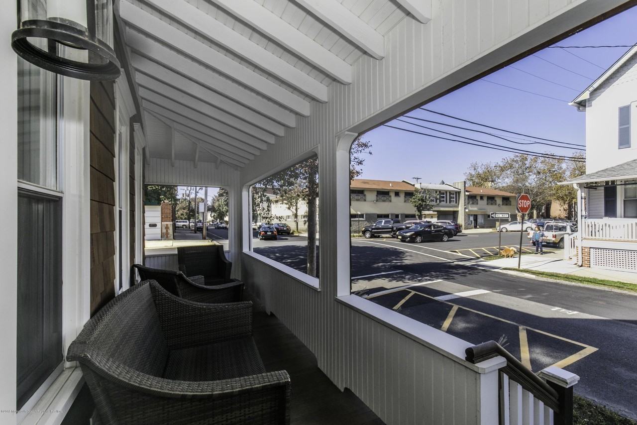 42 Central Ave - Photo 5 of 35