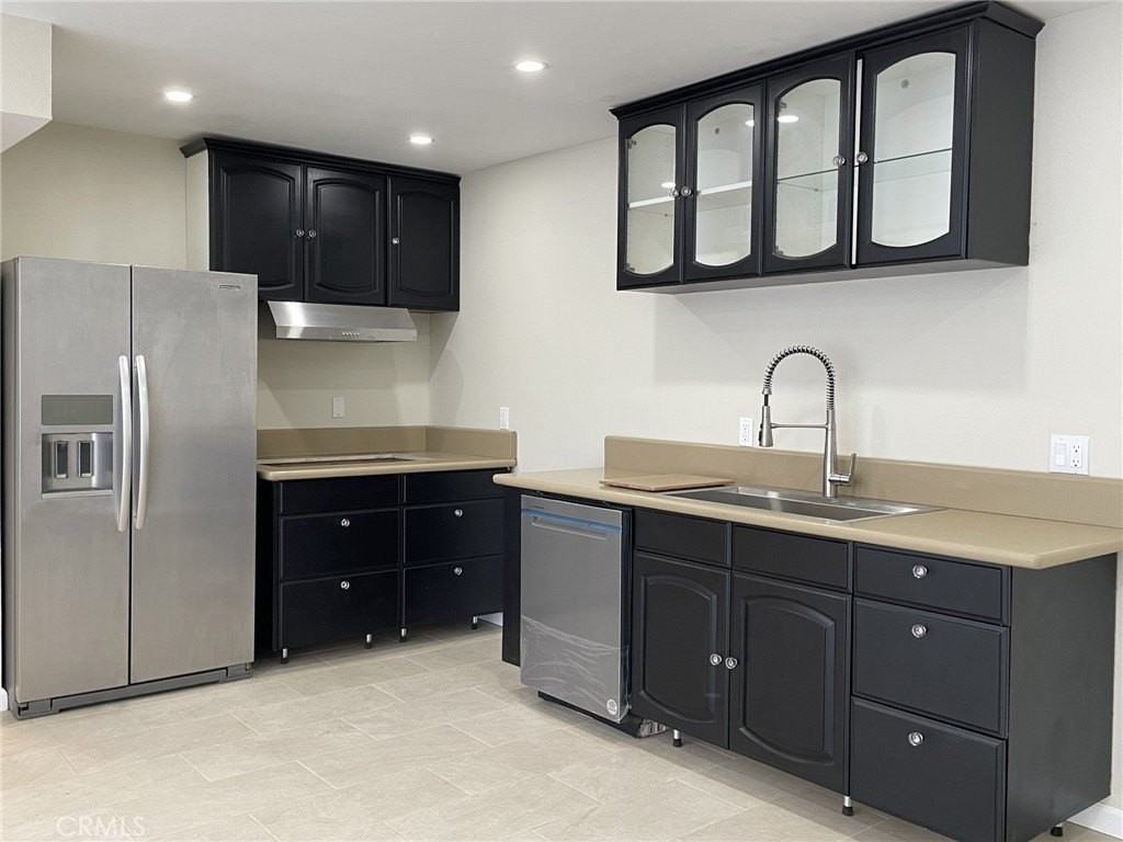 5700 Etiwanda Ave #240