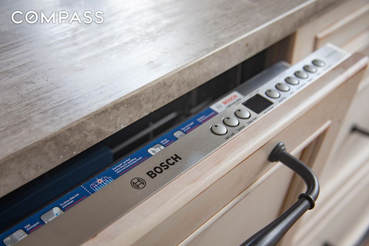 2 Northside Piers #27P - Photo 6 of 18