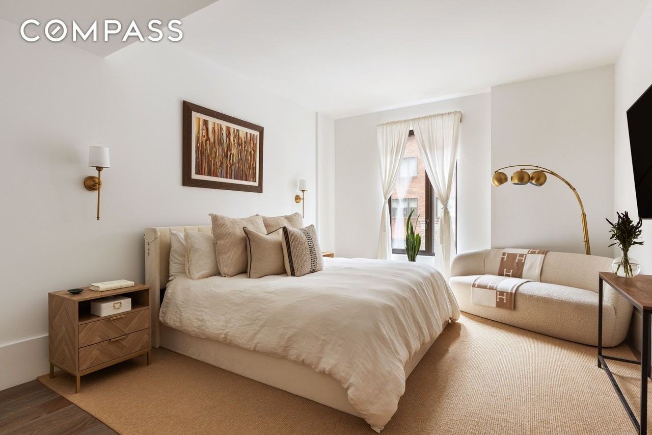 429 Kent Ave #D327 - Photo 6 of 8