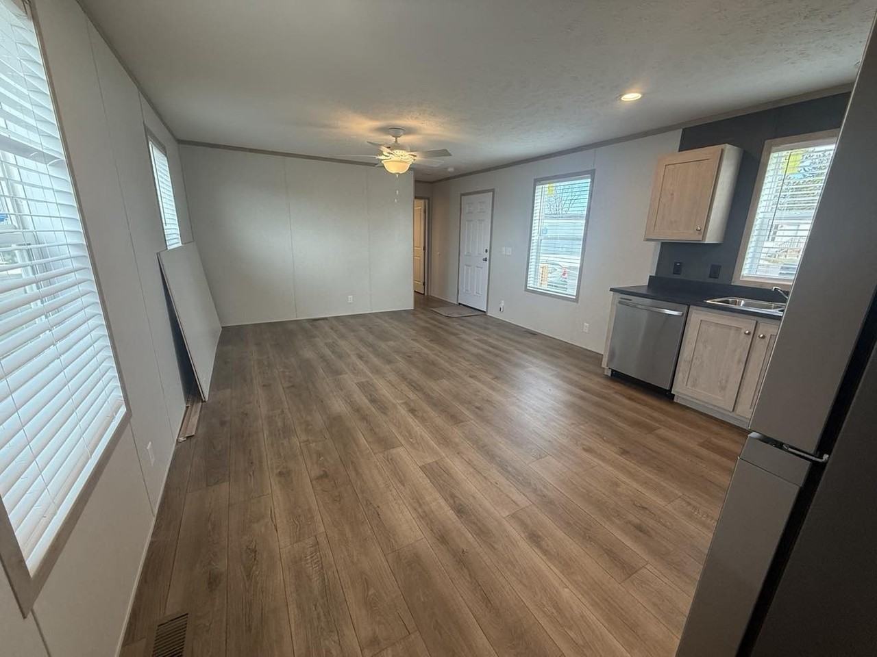 300 Forrest Ave #41 - Photo 2 of 6