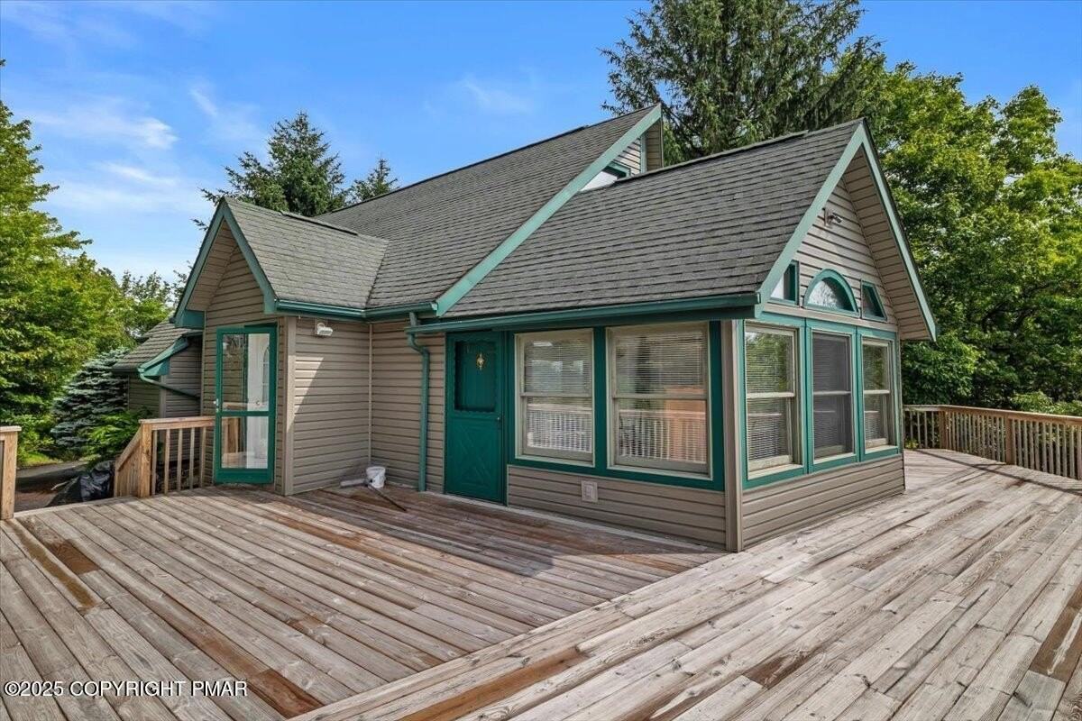 605 Clearview Dr - Photo 2 of 24