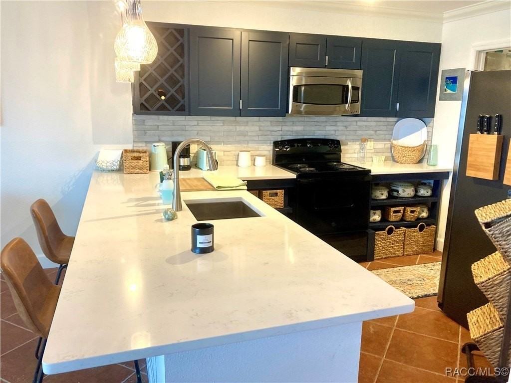 373 Nw 14th Pl - Photo 7 of 32