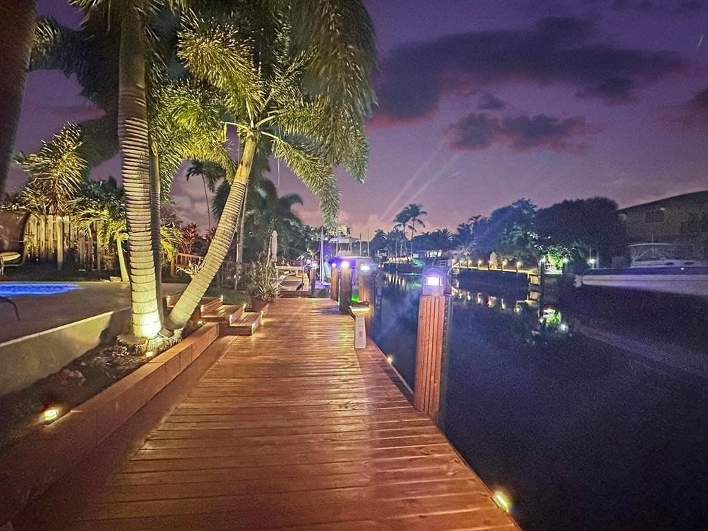 280 Se 3rd Ave - Photo 5 of 50