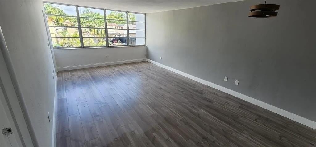 2175 Northeast 170th Street #208 - Photo 6 of 11