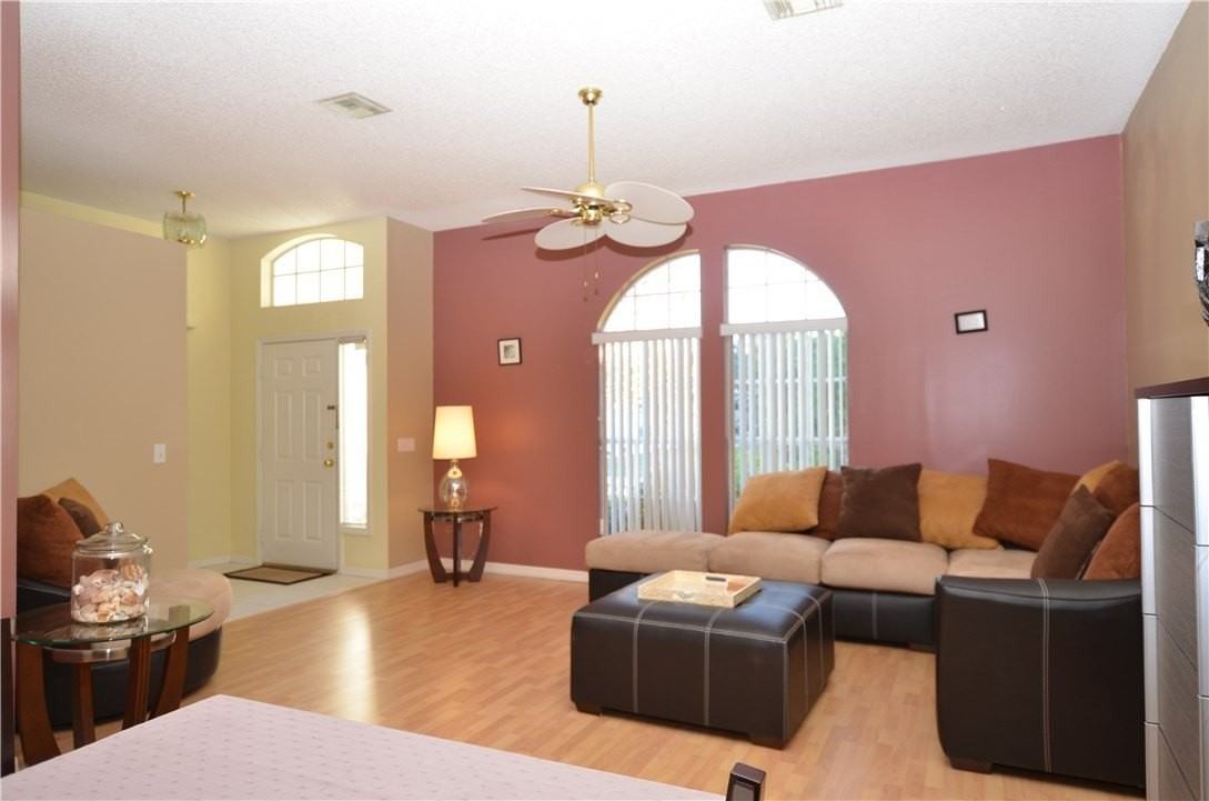 155 Midvale Terrace - Photo 4 of 16