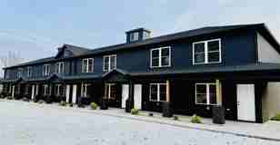 913 W 9th St - Photo 1 of 1