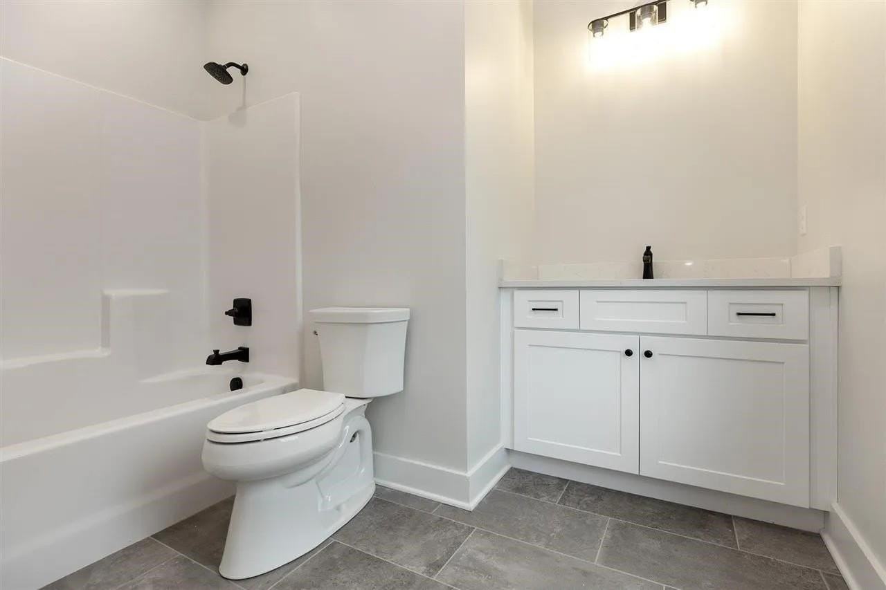 633 Village Way - Photo 7 of 19