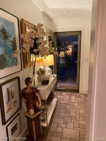 509 Walbridge Dr - Photo 2 of 50