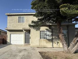 featured image of 651 E 220th St