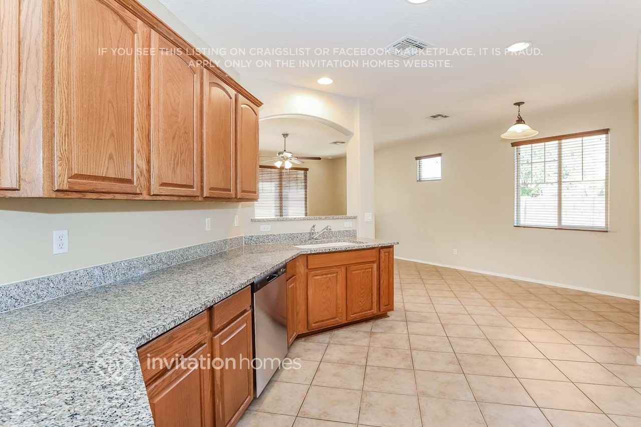 17682 West Cavedale Drive - Photo 7 of 17