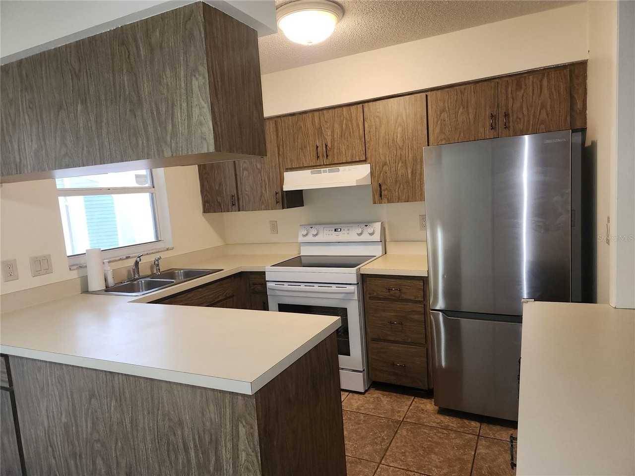 3914 Gatewood Dr - Photo 6 of 21