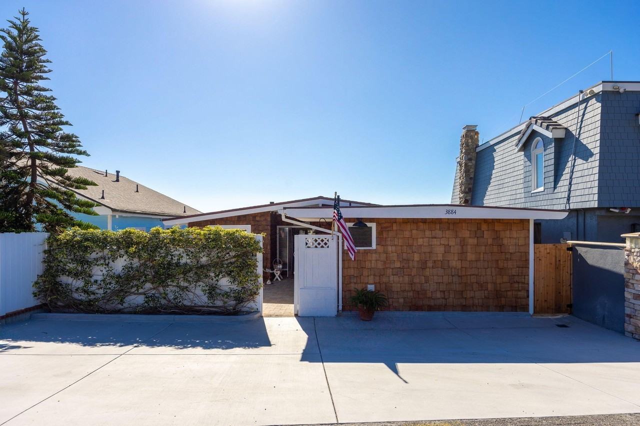 3884 Pacific Coast Highway - Photo 3 of 29