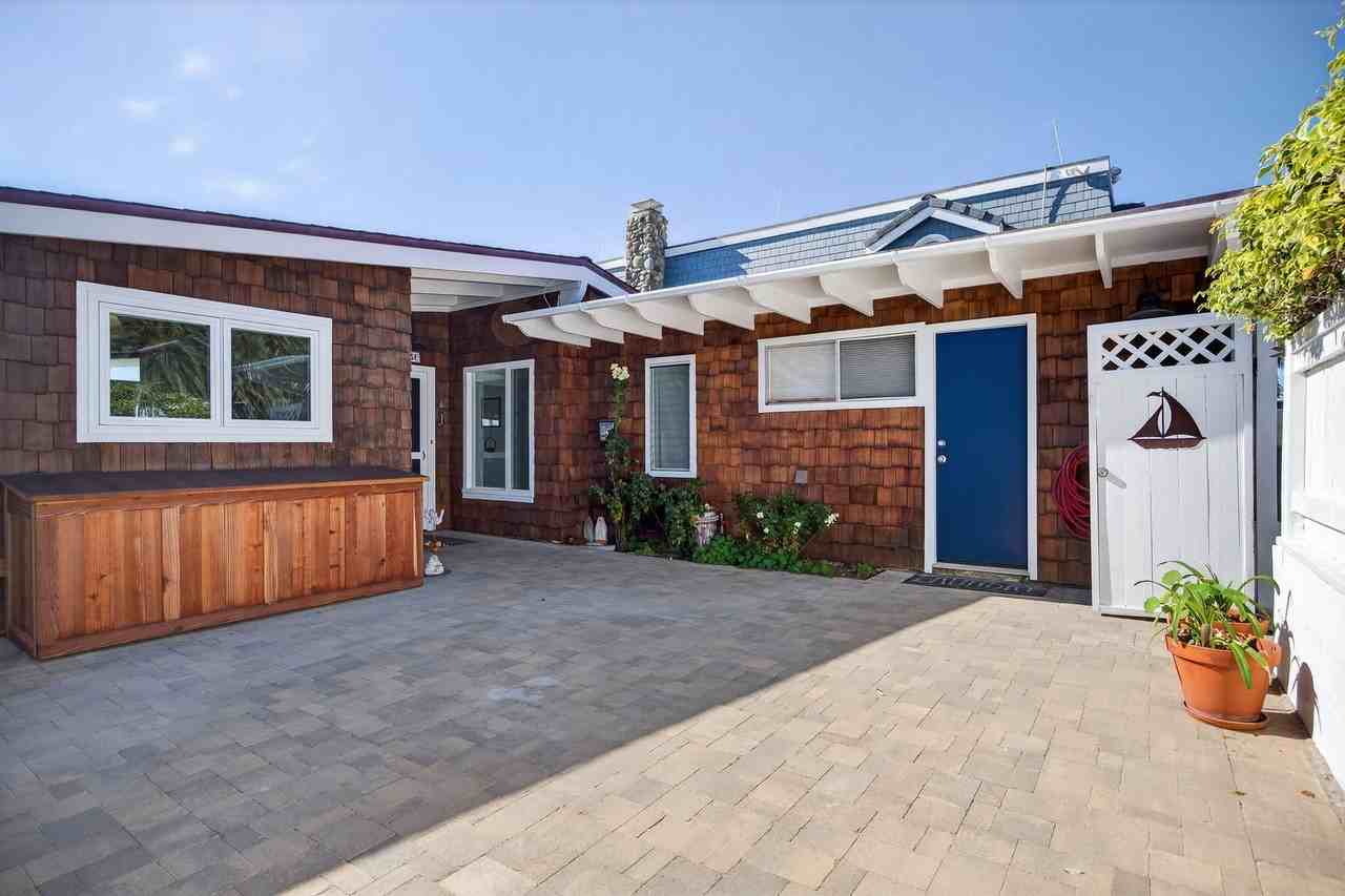 3884 Pacific Coast Highway - Photo 5 of 29