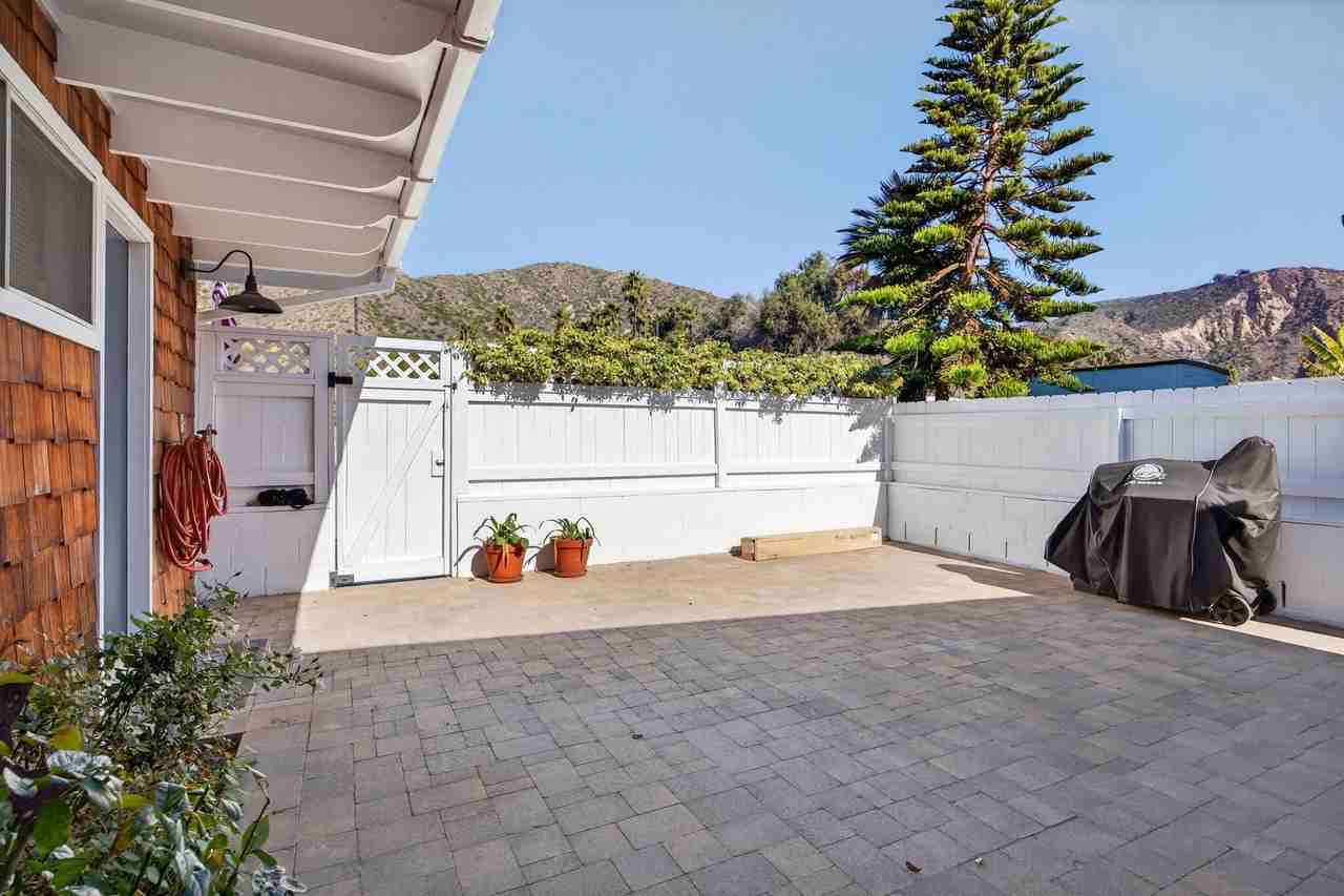 3884 Pacific Coast Highway - Photo 6 of 29