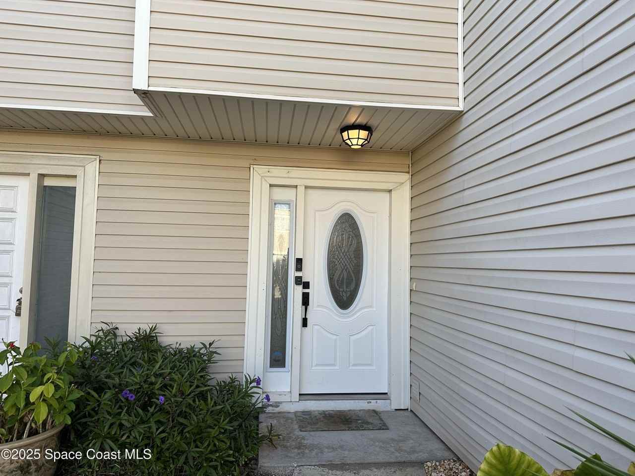 56 Emerald Ct - Photo 2 of 24