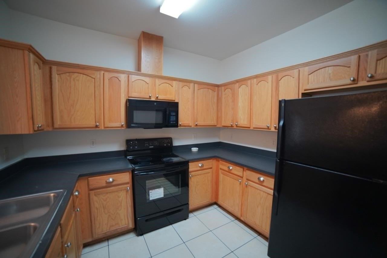 829 Dent Street - Photo 7 of 24