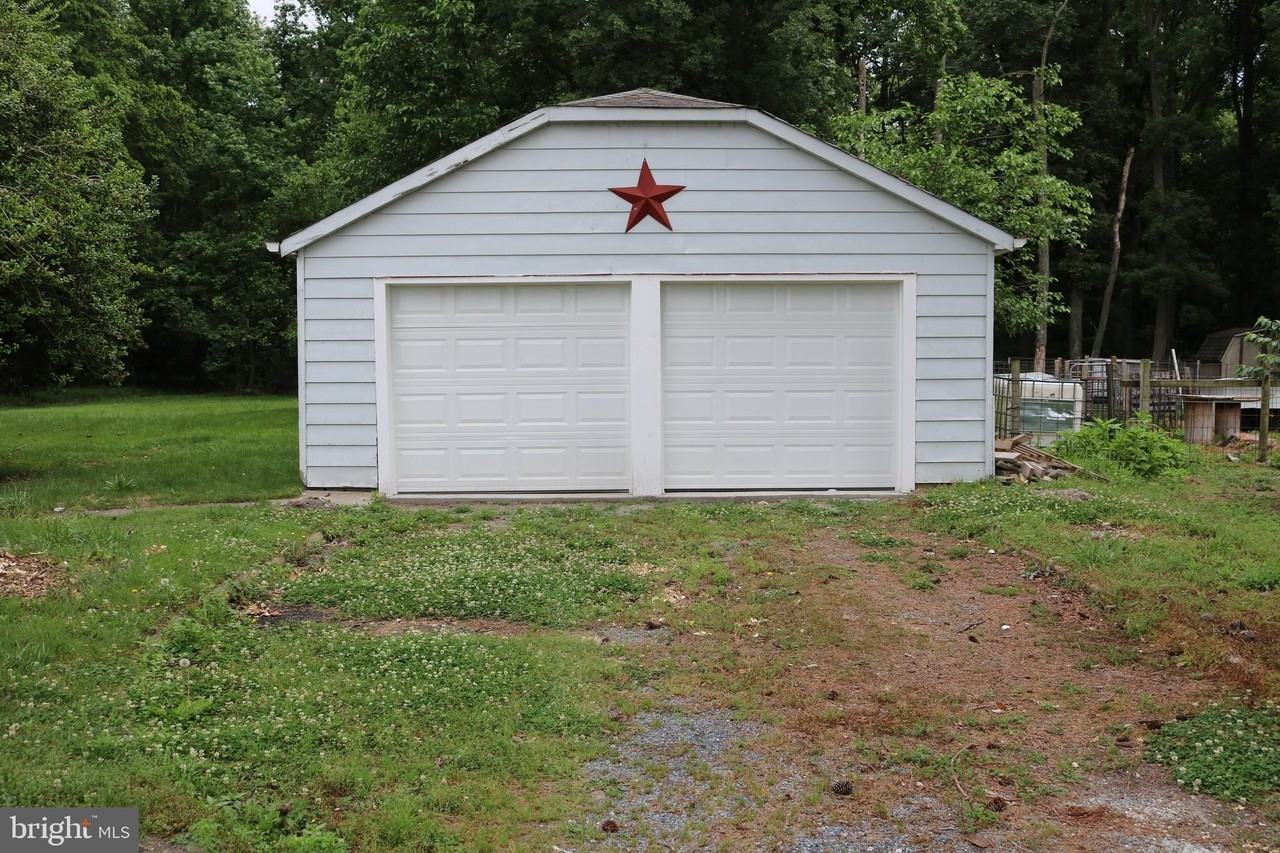 111 Williamsville Rd - Photo 5 of 25