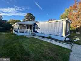 featured image of 17236 Pine Water Dr