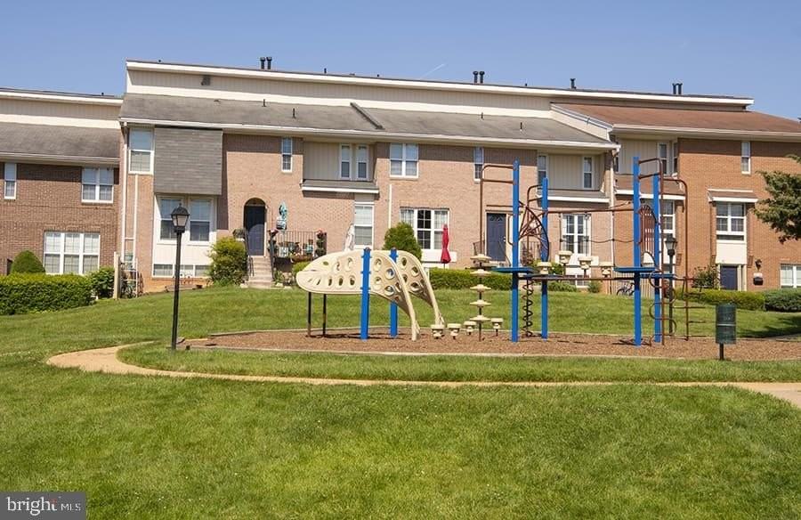 1699 Yale Pl Unit 4br-1739 - Photo 5 of 25