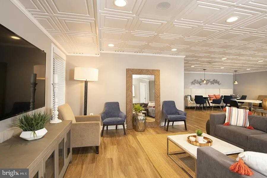 1699 Yale Pl Unit 4br-1739 - Photo 7 of 25