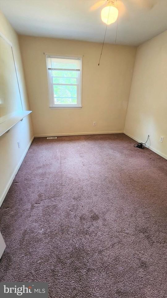 408 Deptford Road - Photo 7 of 13