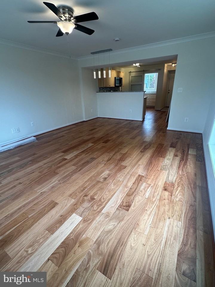 1637 N Van Dorn St - Photo 6 of 16