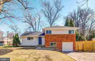 featured image of 4207 Woodland Drive