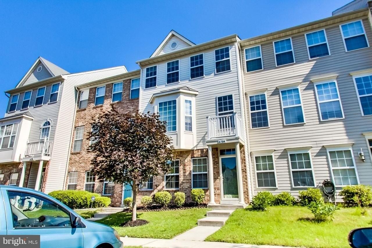 6704 Dorothy Giles Ct - Photo 2 of 42