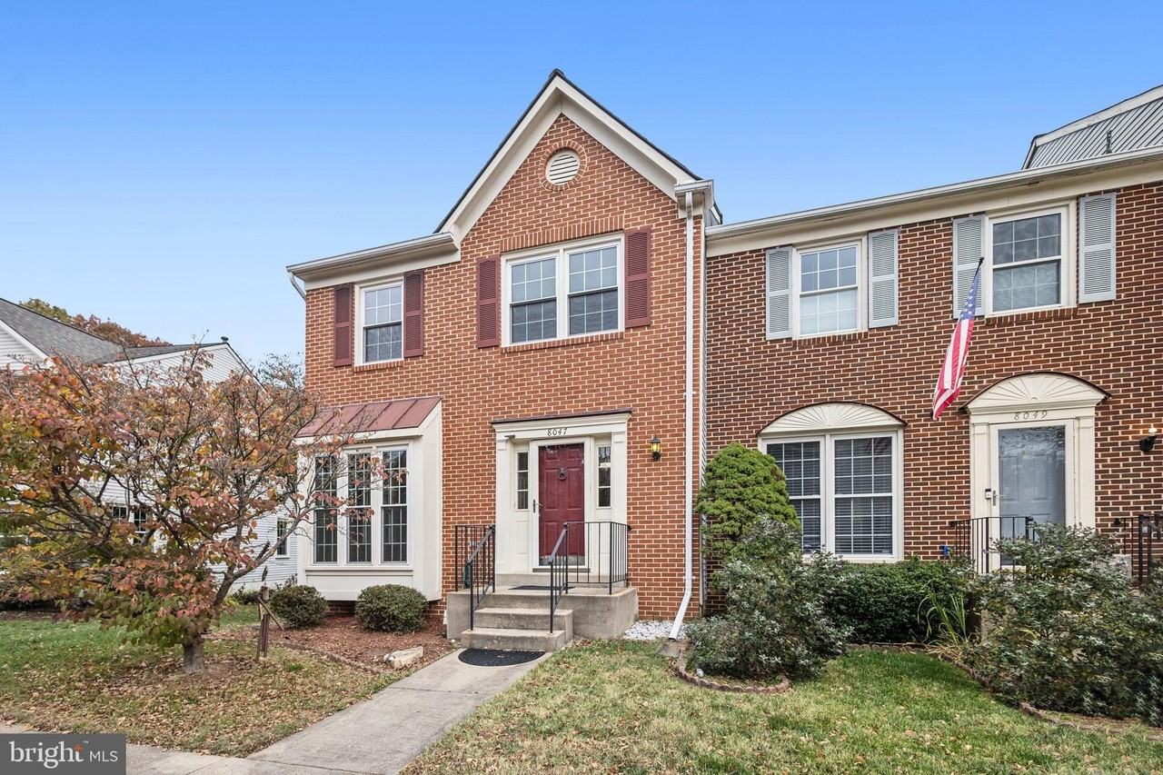 8047 Sky Blue Dr - Photo 2 of 41