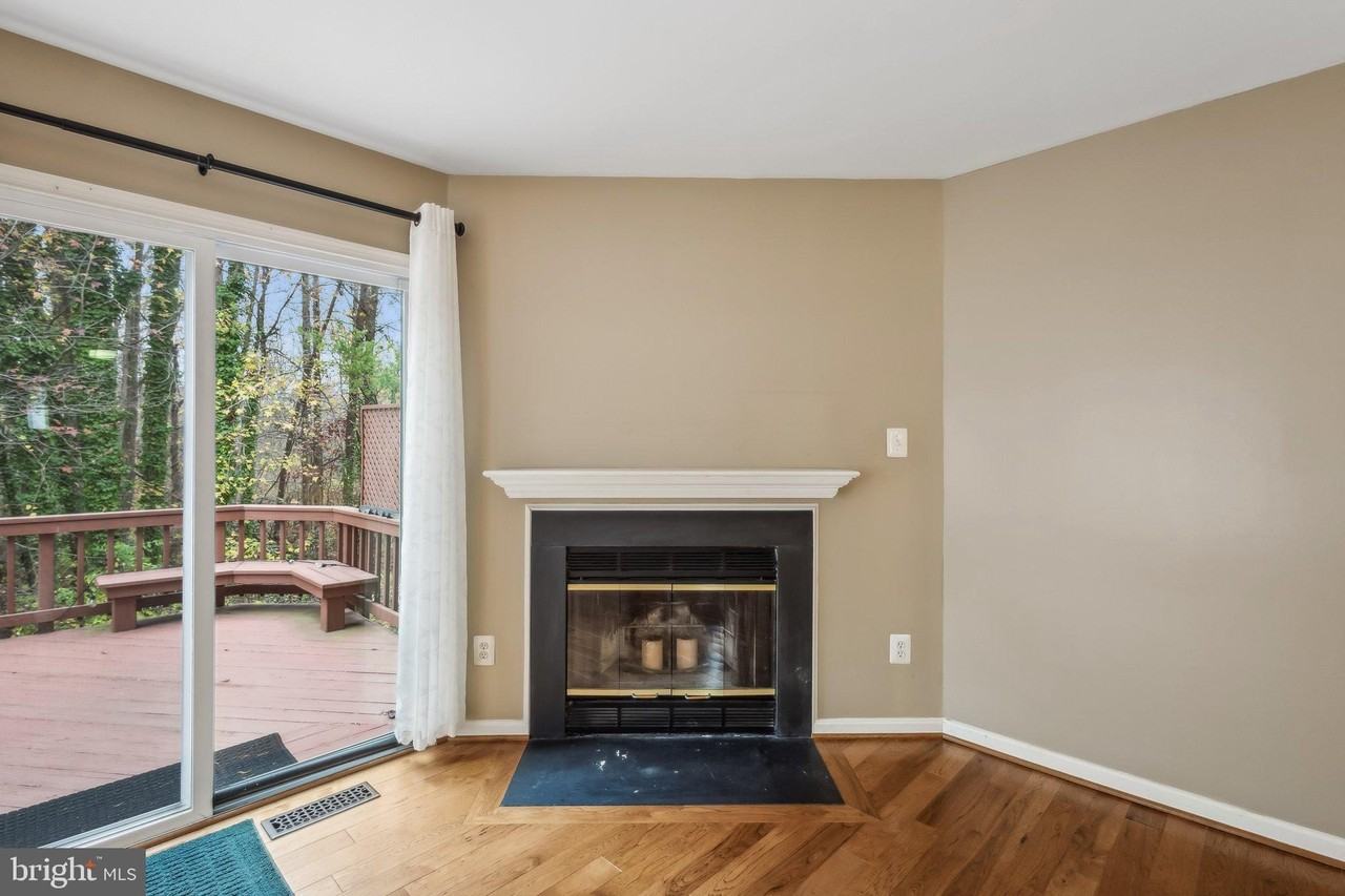 8047 Sky Blue Dr - Photo 6 of 41